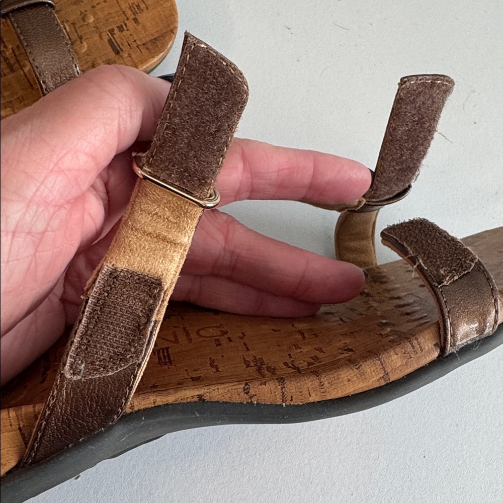 Vionic Women's Copper Embellished Sandals - Picture 5 of 5